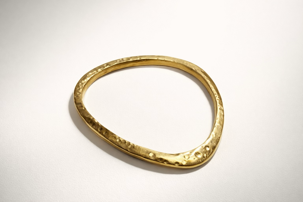 ETYANG’ DUARA FORMED BANGLE