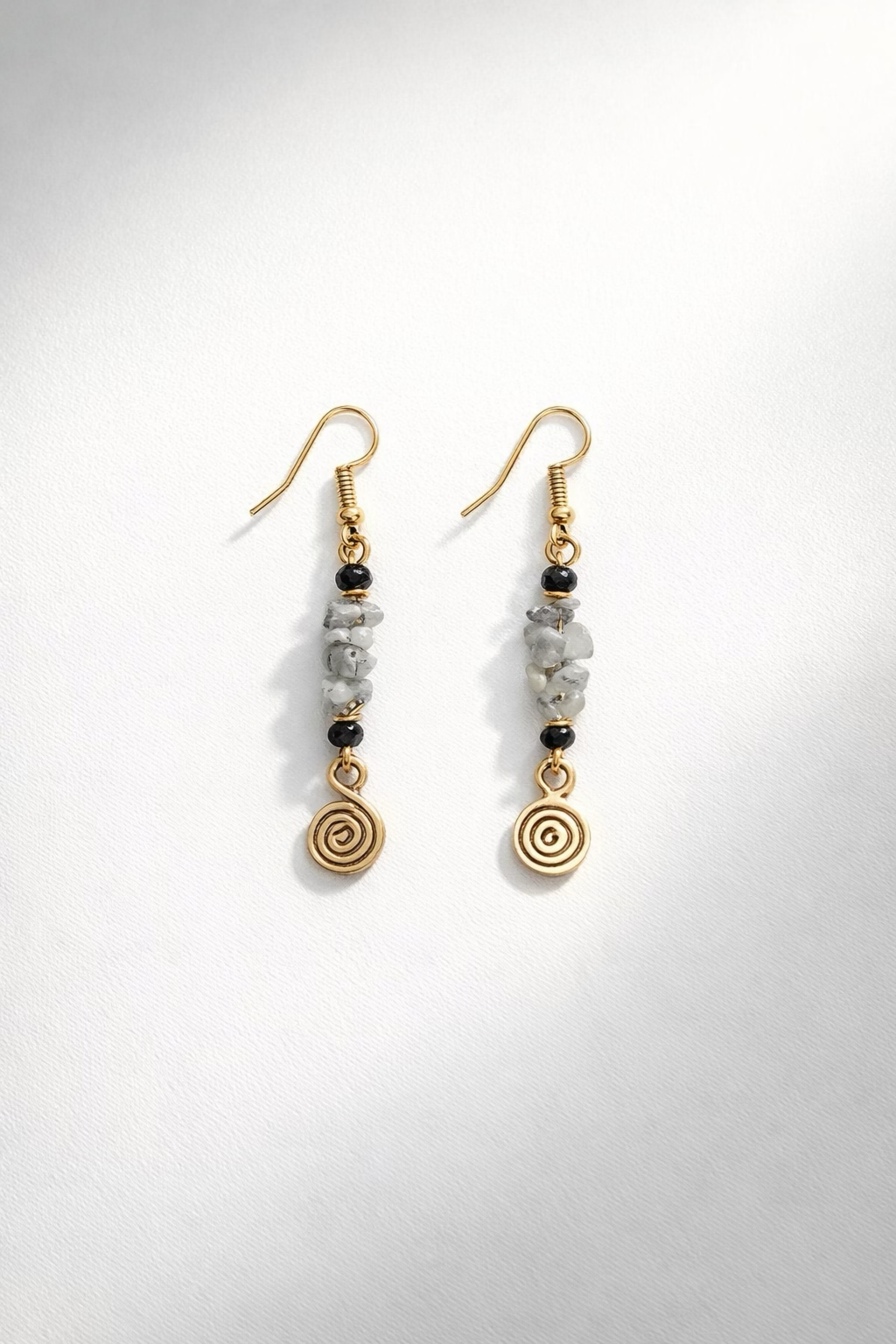 ETYANG' STONE DROP EARRINGS